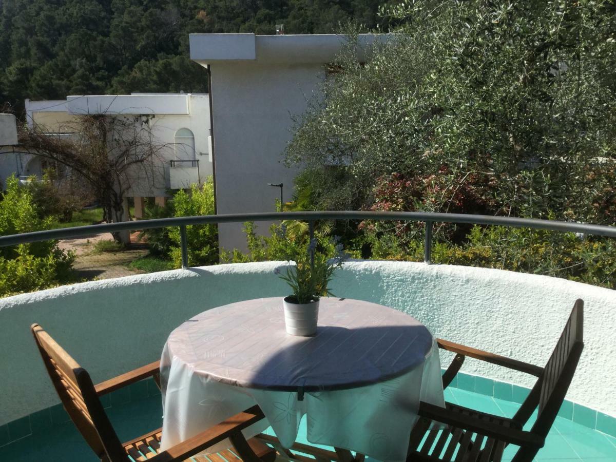 מאטינאטה Residence I Faraglioni מראה חיצוני תמונה