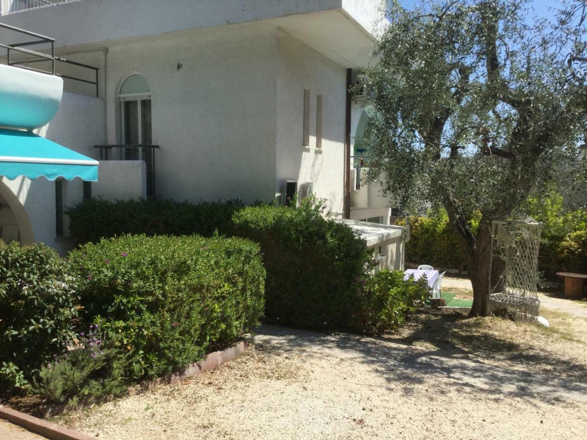 מאטינאטה Residence I Faraglioni מראה חיצוני תמונה